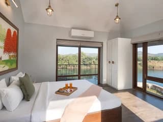 Bedroom 4 - Riverfront Cabin 