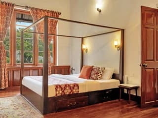 Bedroom 2 (Heritage Family Room)